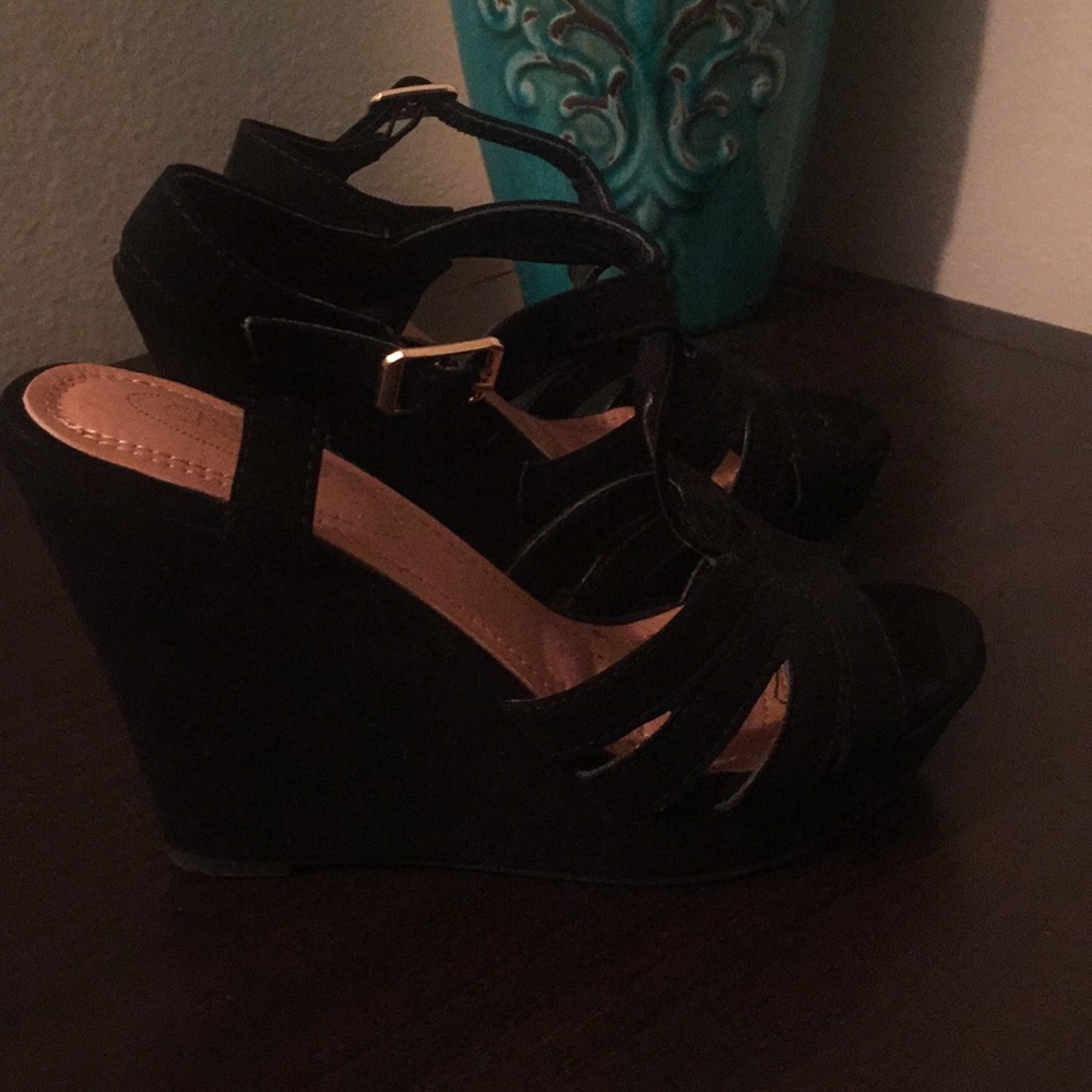 Wedge Sandals black size 6.5